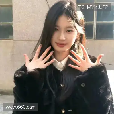 黄婧茵